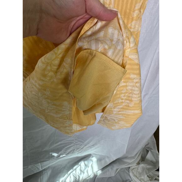 NWT Women's Short Sleeve Smocked Yellow Midi A-Line Dress Universal Thread XS - Picture 11 of 15